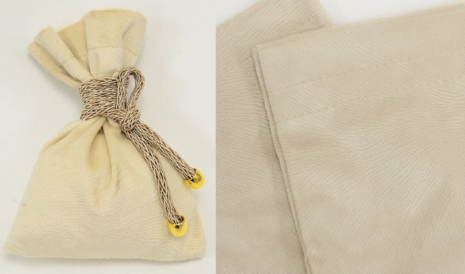 ΠΟΥΓΚΙ ΓΝΗΣΙΟ ΒΕΛΟΥΔΟ 12.5cm x 17cm ΦΥΣΙΚΟ ΜΕ ΑΝΑΓΛΥΦΟ ΣΧΕΔΙΟ 0527342