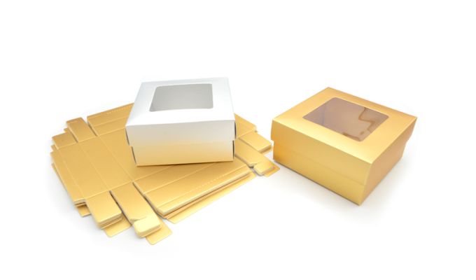 ΚΟΥΤΙ ΜΕ ΚΑΠΑΚΙ ΠΑΡΑΘΥΡΟ ΖΕΛΑΤΙΝΑ 8cm x 8cm x 5cm 12 ΤΕΜΑΧΙΑ