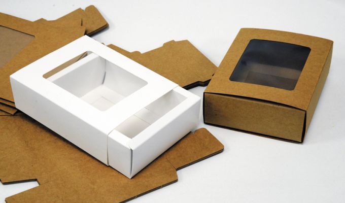 ΧΑΡΤΙΝΟ ΚΟΥΤΙ ΣΥΡΤΑΡΩΤΟ ΜΕ ΠΑΡΑΘΥΡΟ 17cm x 13cm x 5cm 0402155/12 ΤΕΜΑΧΙΑ