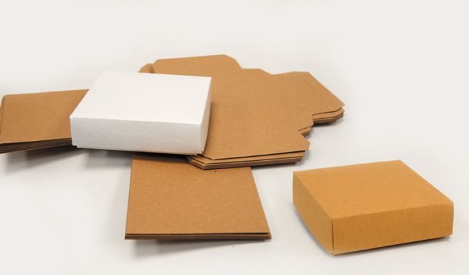 ΚΟΥΤΙ ΧΑΡΤΙΝΟ 6cm x 6cm x 2cm 0506255/12 ΤΕΜΑΧΙΑ