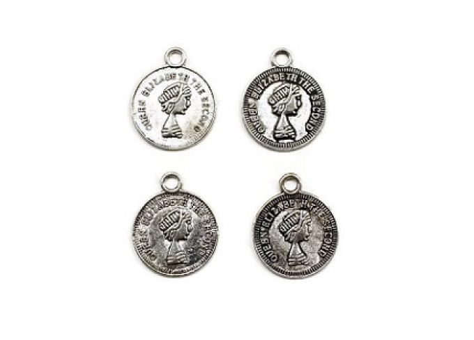 Μεταλλικό  queen elizabeth 1,9x2,3 cm