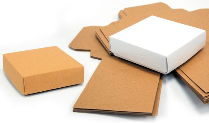ΚΟΥΤΙ ΧΑΡΤΙΝΟ 8.5cm x 8.5cm x 2.5cm /12 ΤΕΜΑΧΙΑ