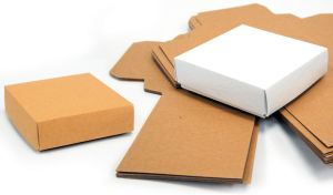 ΚΟΥΤΙ ΧΑΡΤΙΝΟ 8.5cm x 8.5cm x 2.5cm /12 ΤΕΜΑΧΙΑ